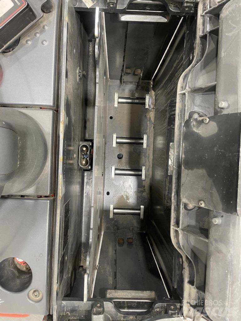 Linde T30SP-131 Električni nizko dvižni viličar