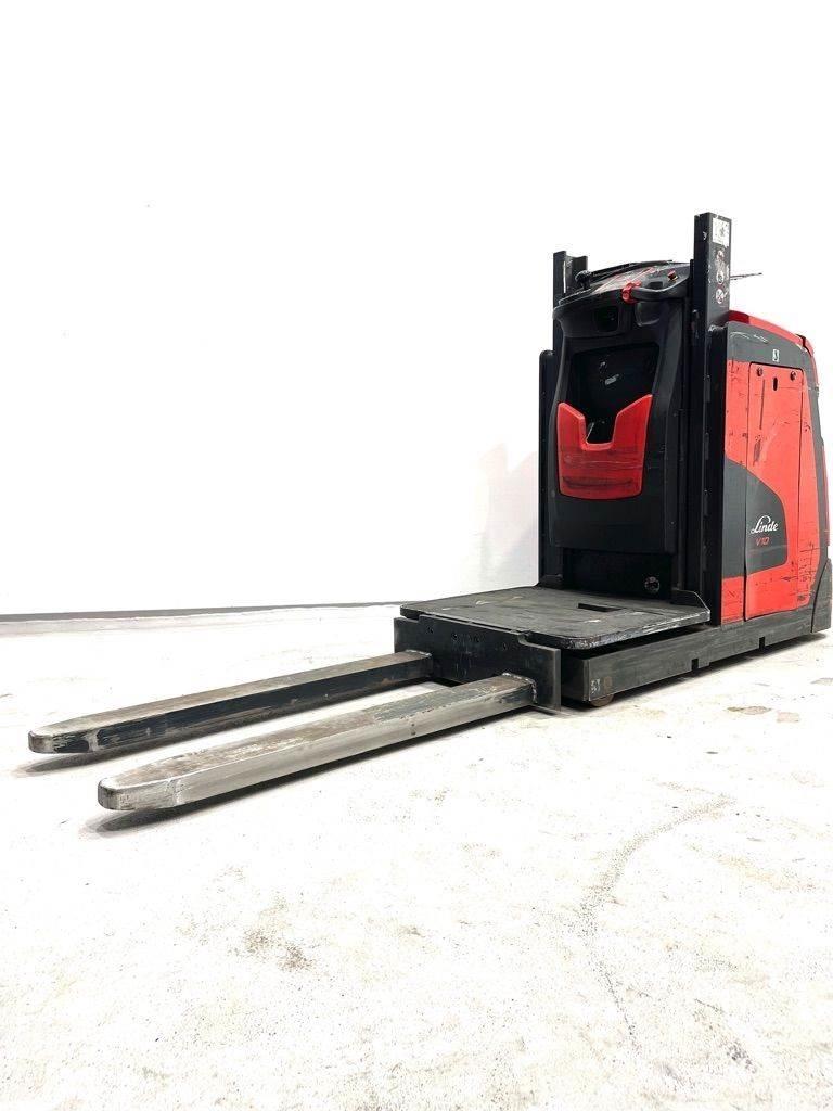 Linde V10-5212 Nizko dvižni komisionirni viličar
