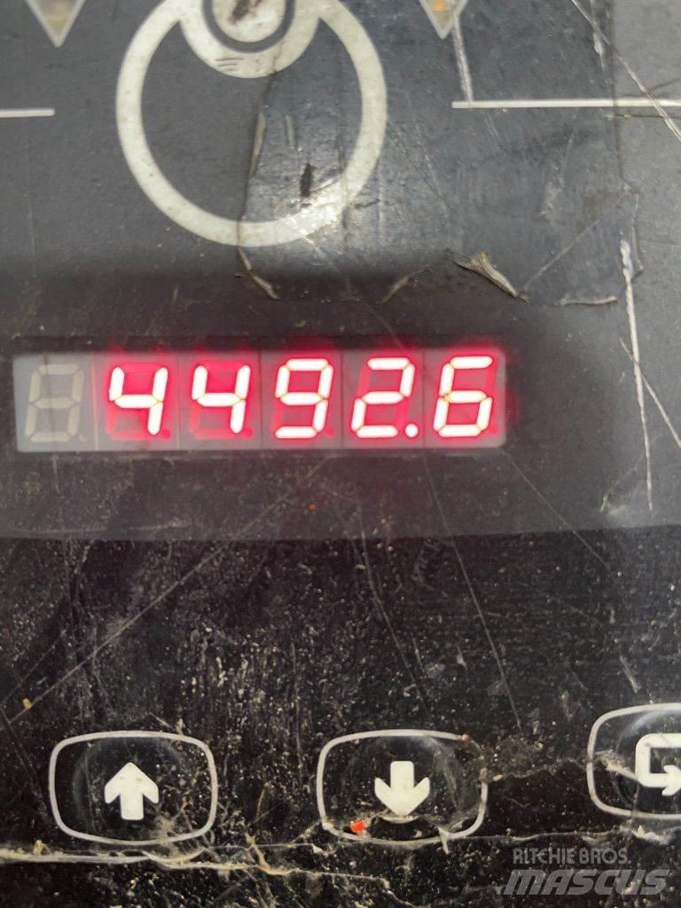 Linde V10-5212 Nizko dvižni komisionirni viličar