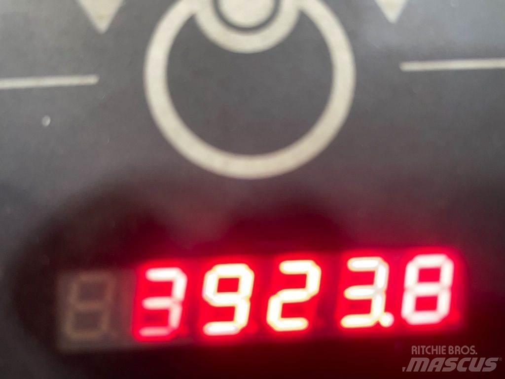Linde V10-5212 Nizko dvižni komisionirni viličar