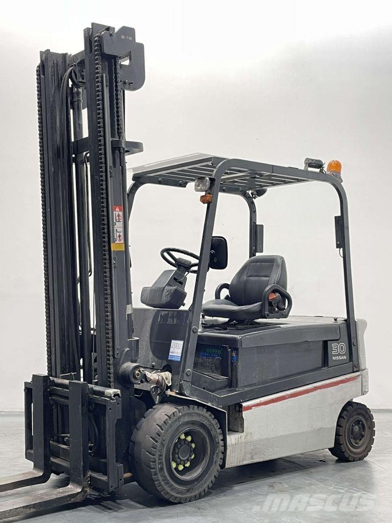 Nissan GQ02L30CU Električni viličarji