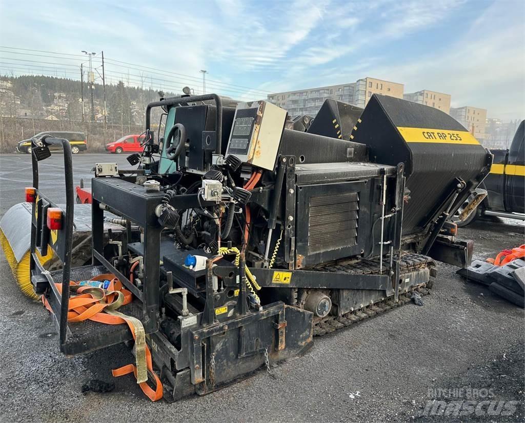 CAT AP255 Paver Asfaltni finišerji