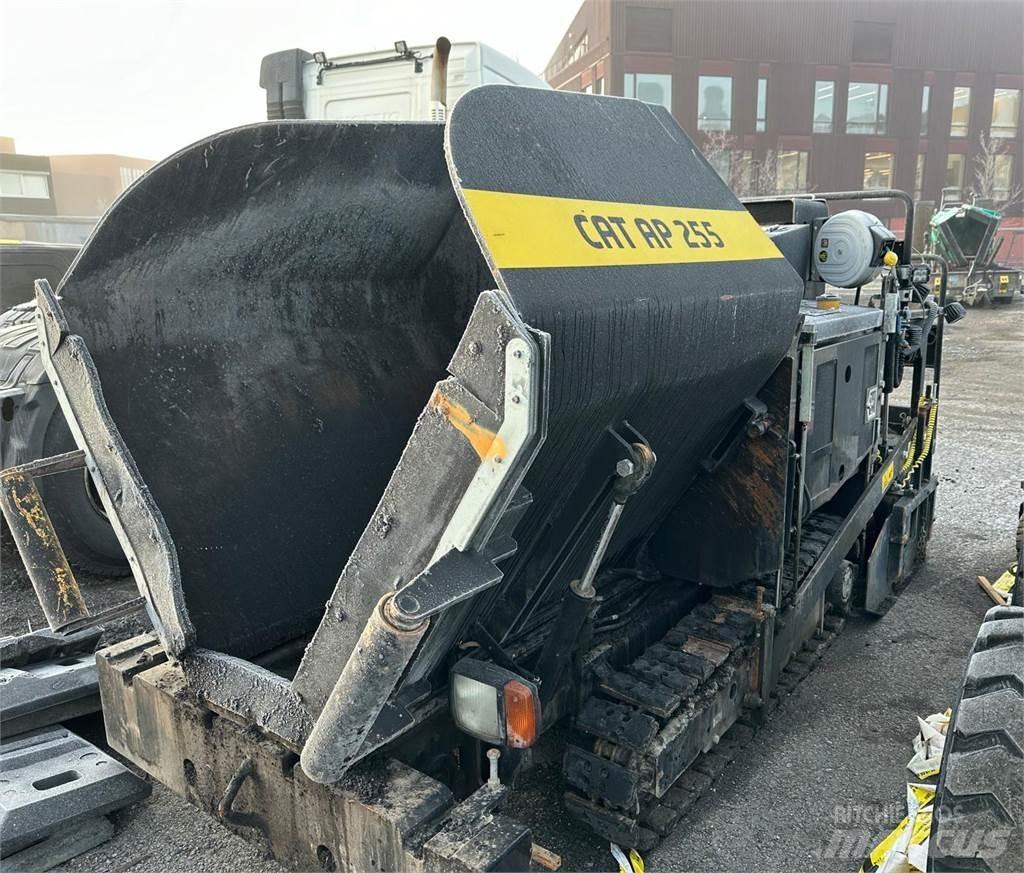 CAT AP255 Paver Asfaltni finišerji