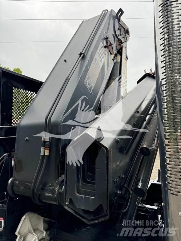 Hiab 300-6 Žerjavi za hlode