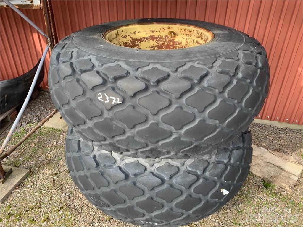  23.1x26 Gräsdäck Gume, kolesa in platišča