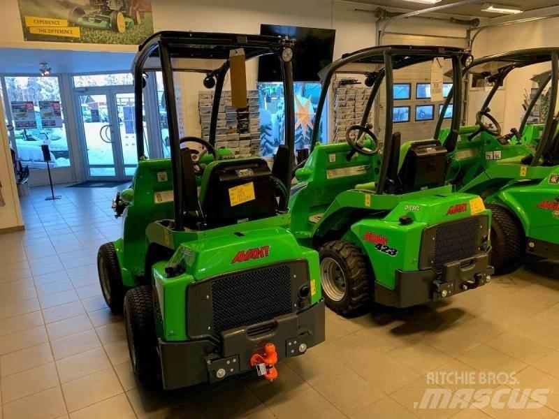 Avant 423 Skid steer mini nakladalci