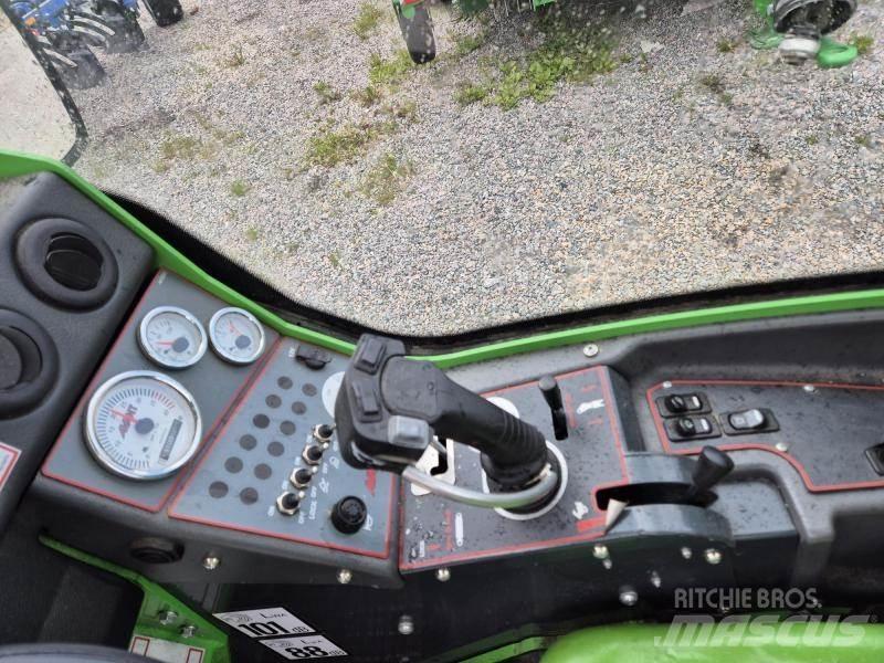 Avant 528 Skid steer mini nakladalci