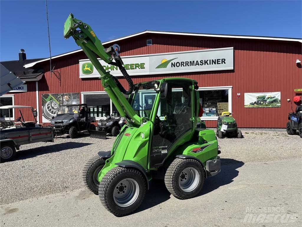 Avant 650 Skid steer mini nakladalci