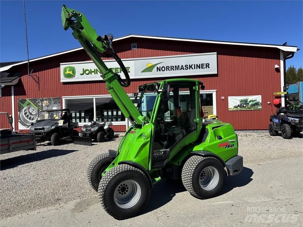 Avant 760i Skid steer mini nakladalci