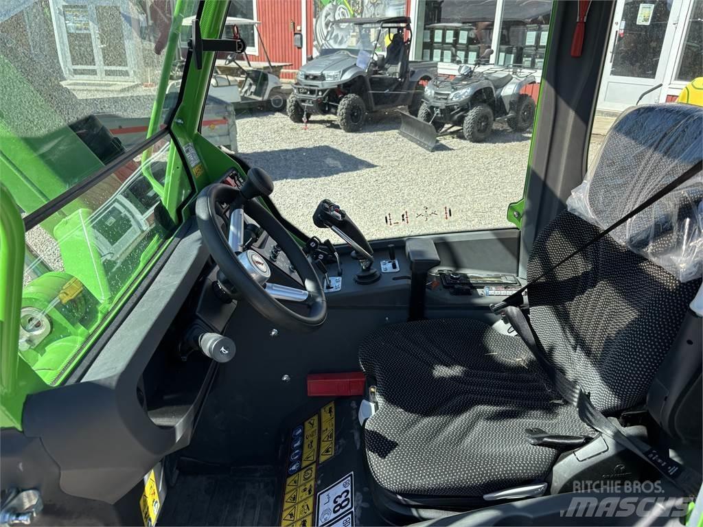 Avant 760i Skid steer mini nakladalci