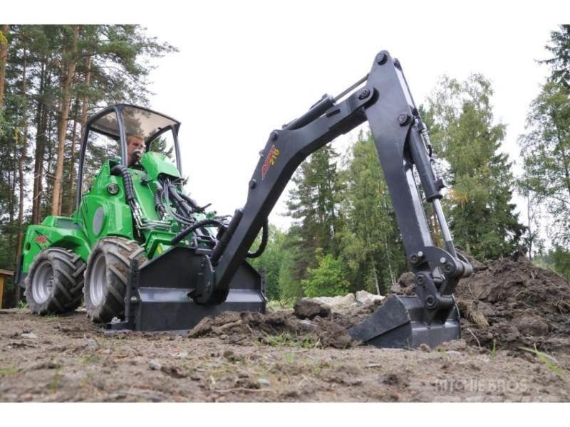Avant Grävaggregat 210 Skid steer mini nakladalci