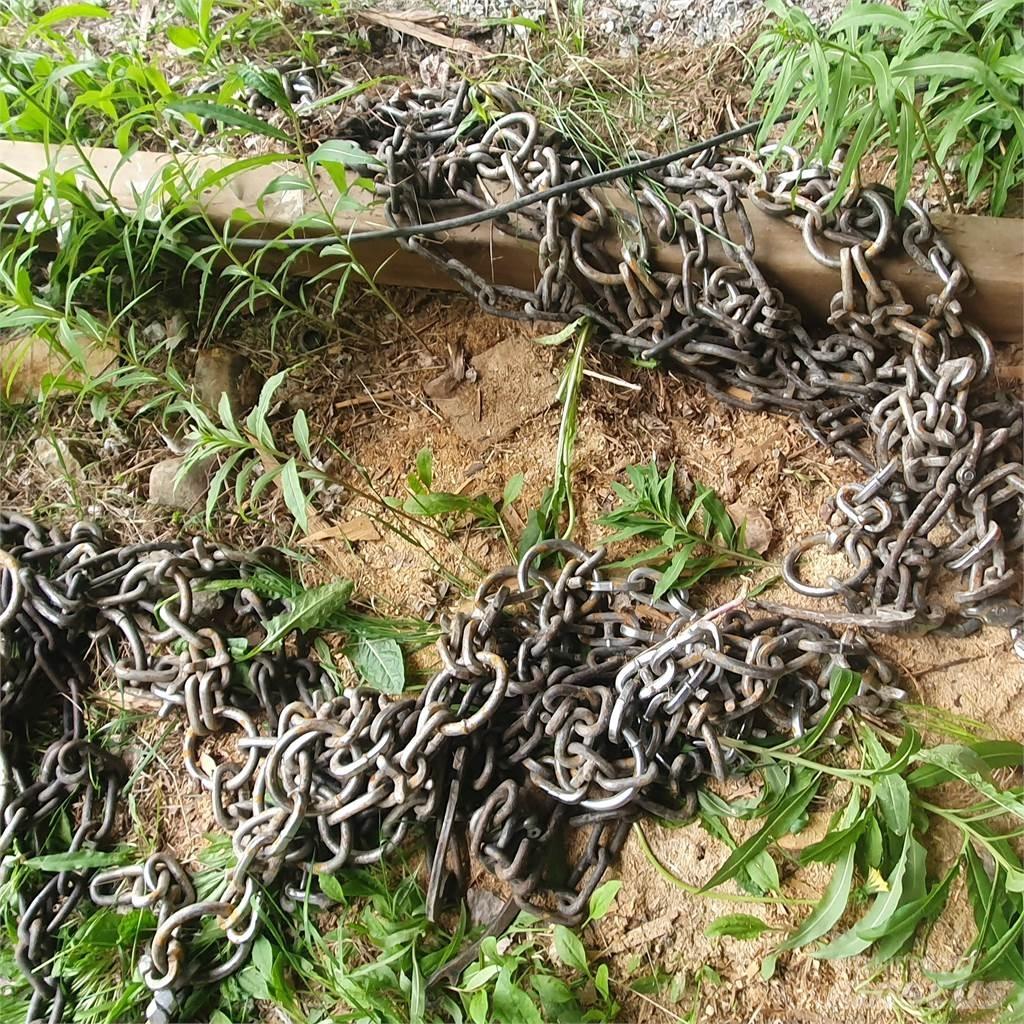  BRODDKEDJOR 405/70-18 Gume, kolesa in platišča