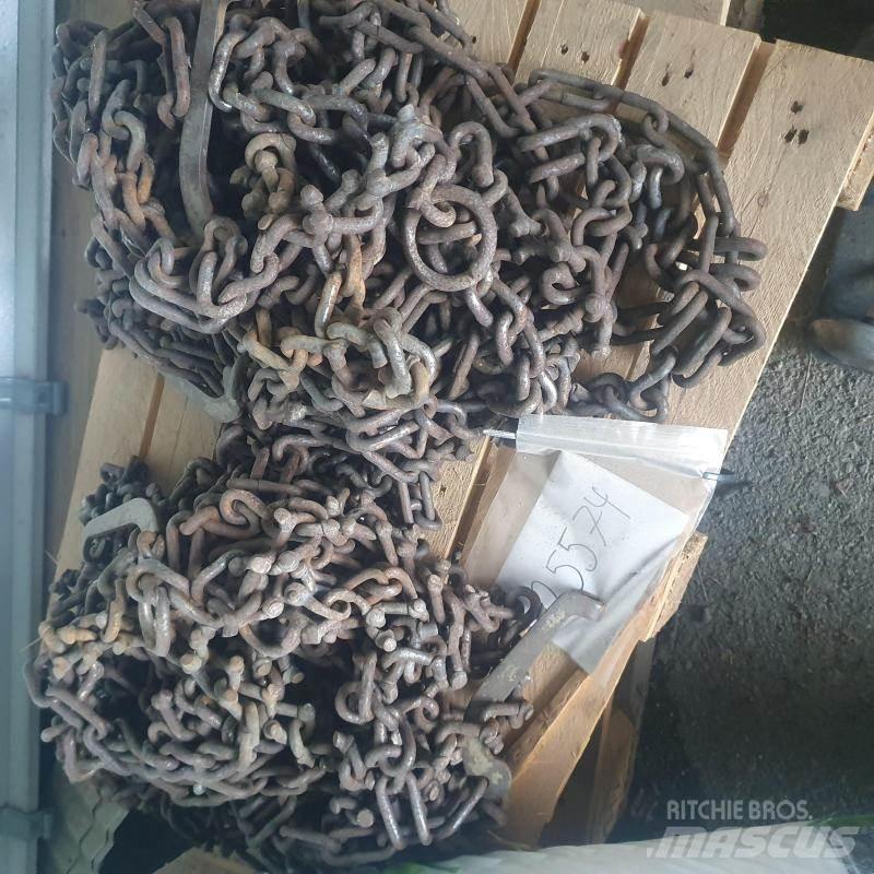  BRODDKJEDJOR 14,9-28 Gume, kolesa in platišča