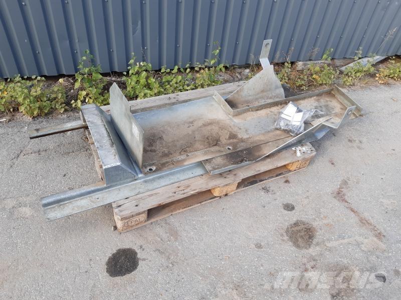  BUKPLÅT MF 5420 Druga oprema za traktorje