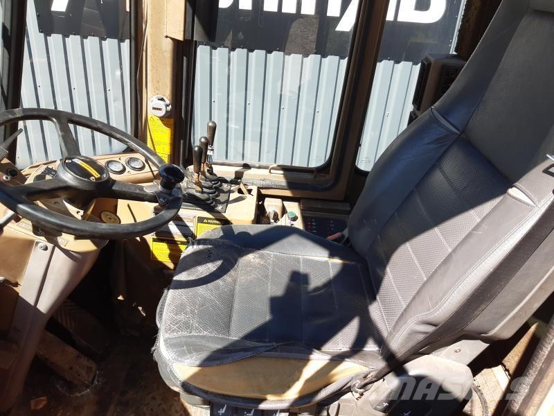 CAT IT 18B STORA BM Kolesni nakladalci