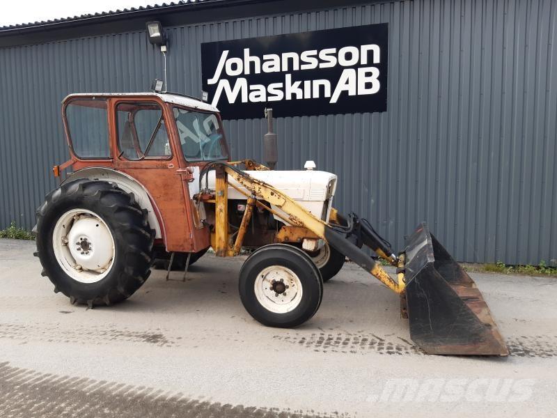 David Brown 880 Traktorji