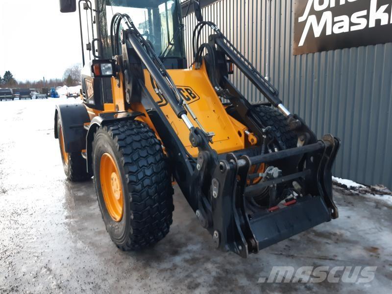 JCB 411 HT STORA BM Kolesni nakladalci