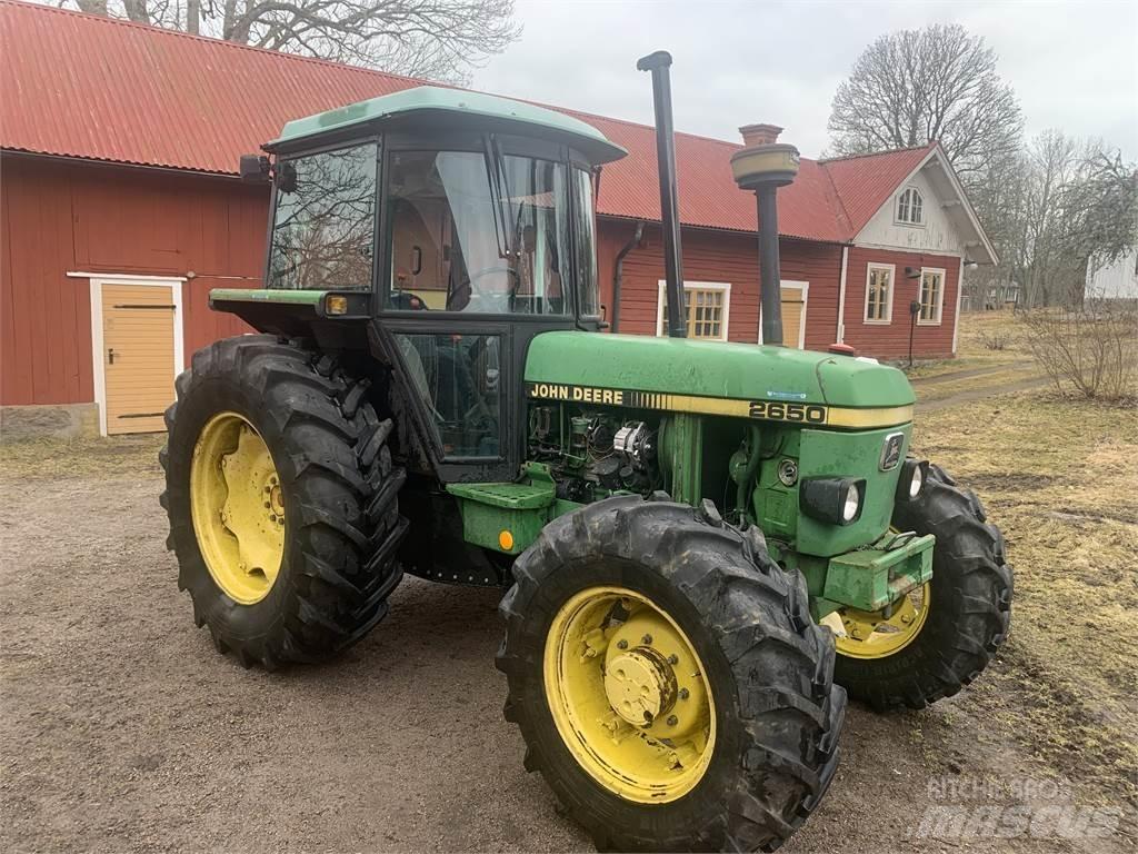 John Deere 2650 Traktorji