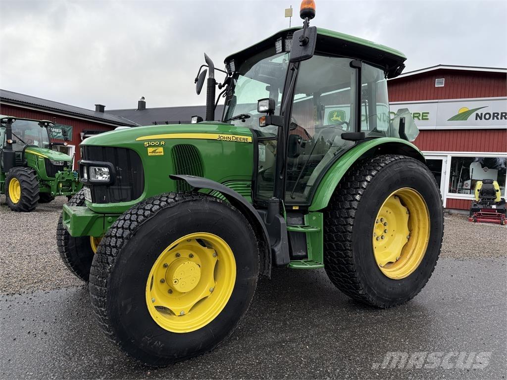 John Deere 5100R Traktorji