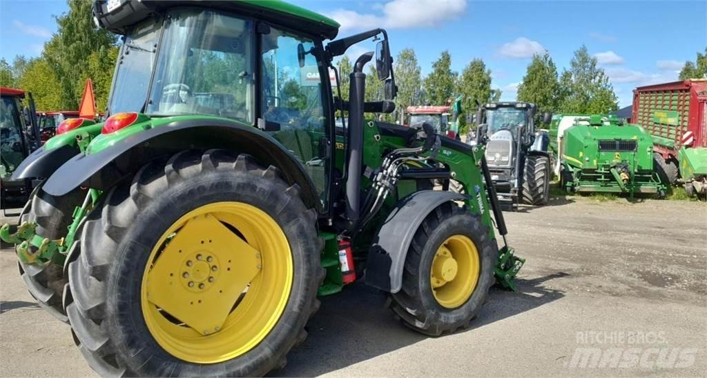 John Deere 5125 R Traktorji