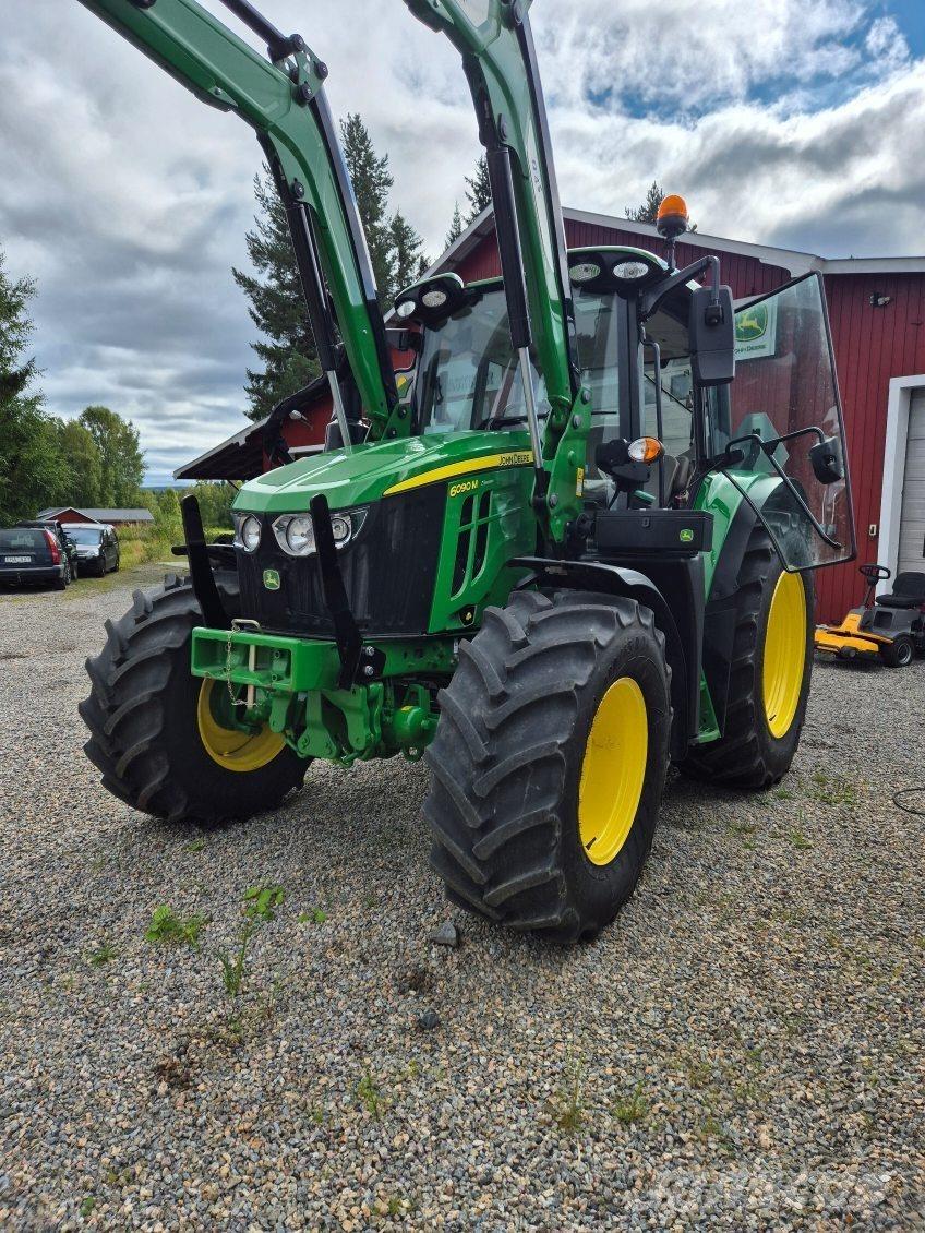 John Deere 6090M Traktorji