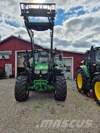 John Deere 6090M Traktorji