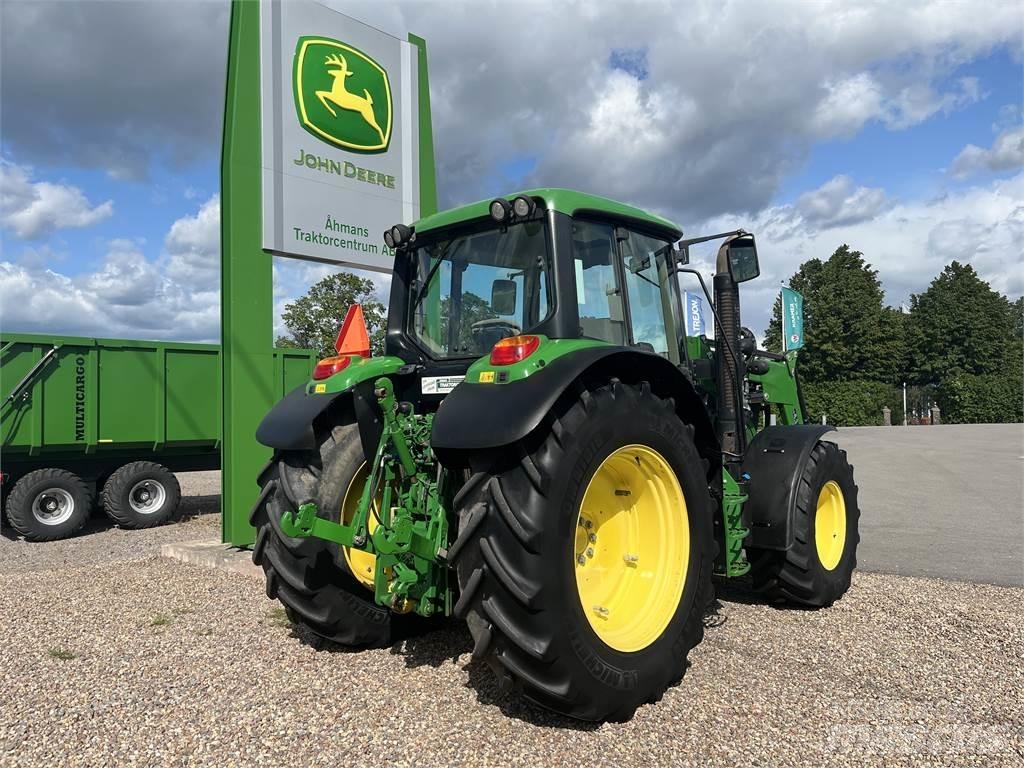 John Deere 6125M Traktorji