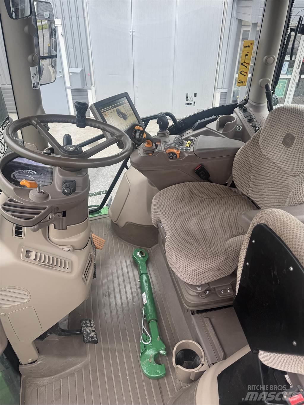 John Deere 6130R Traktorji