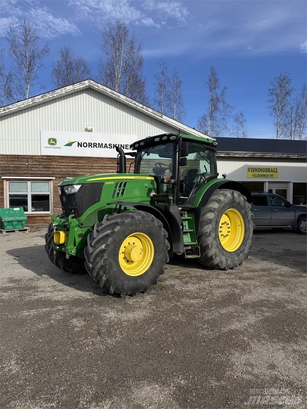 John Deere 6215R Traktorji