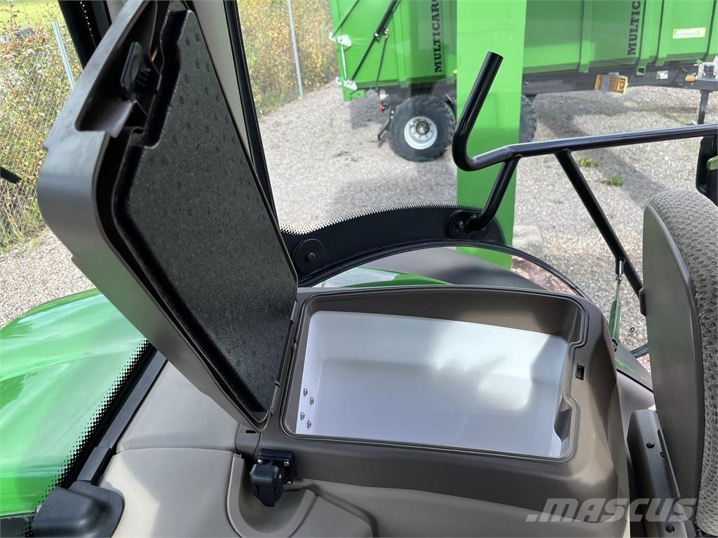 John Deere 6215R Traktorji