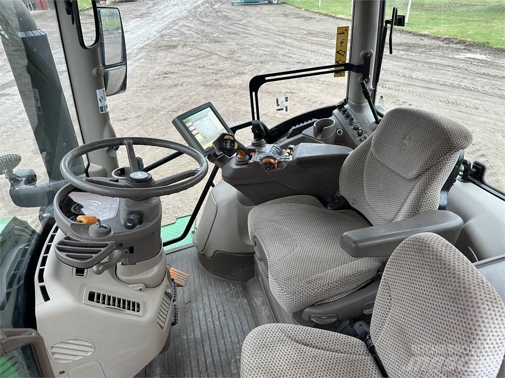 John Deere 6250R Traktorji