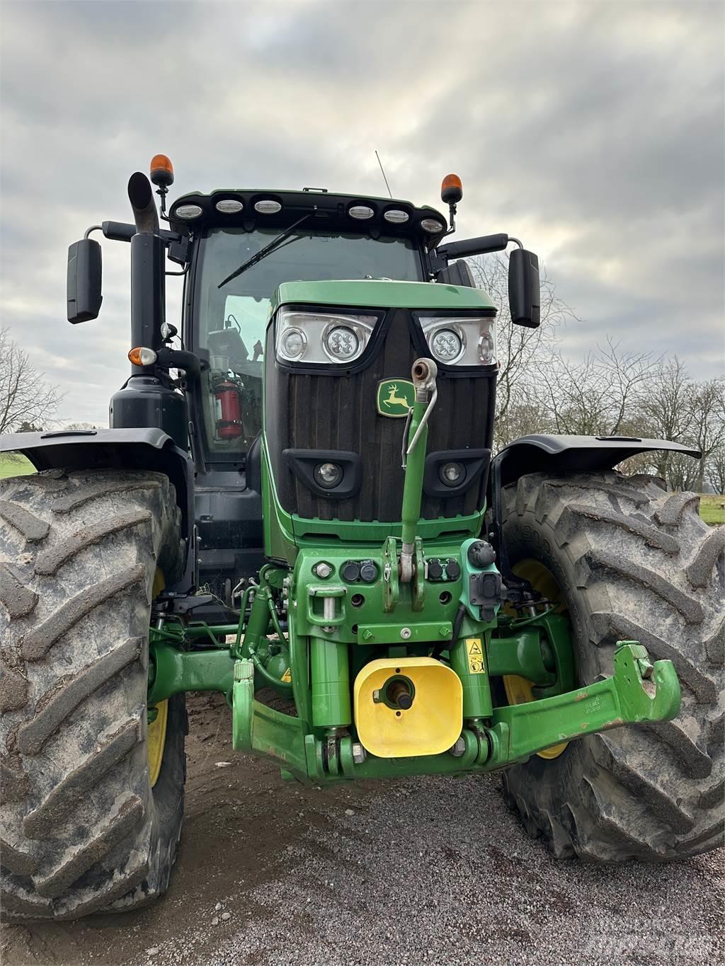 John Deere 6250R Traktorji