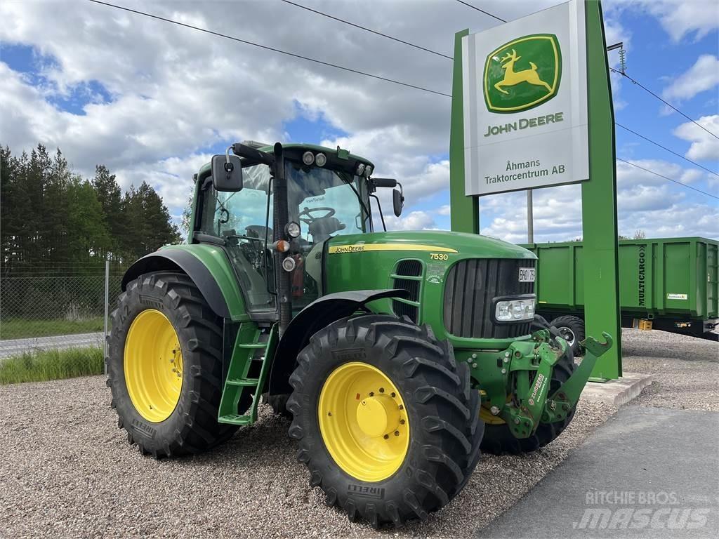 John Deere 7530 Premium Traktorji