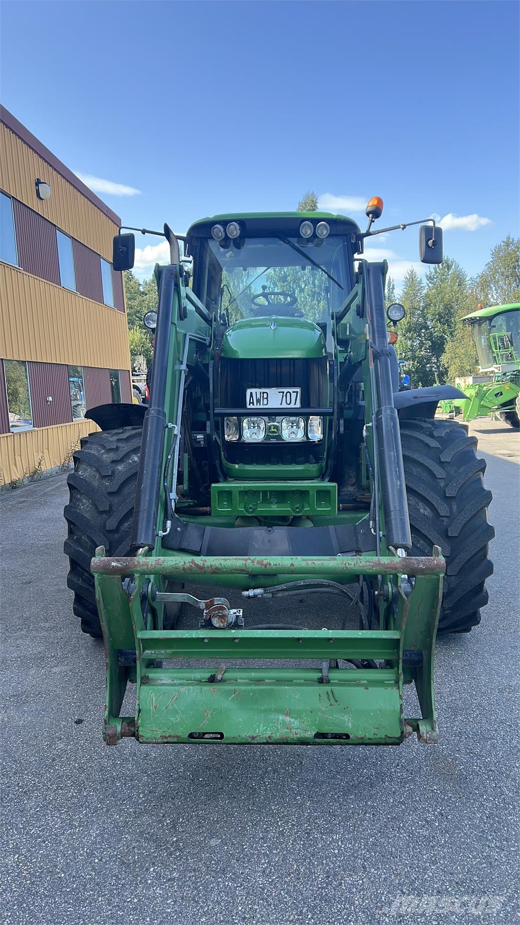John Deere 7530 Premium Traktorji