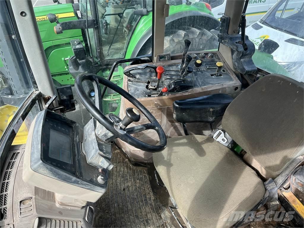 John Deere 7700 Traktorji