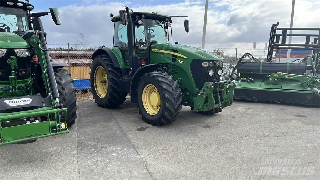 John Deere 7730 Traktorji