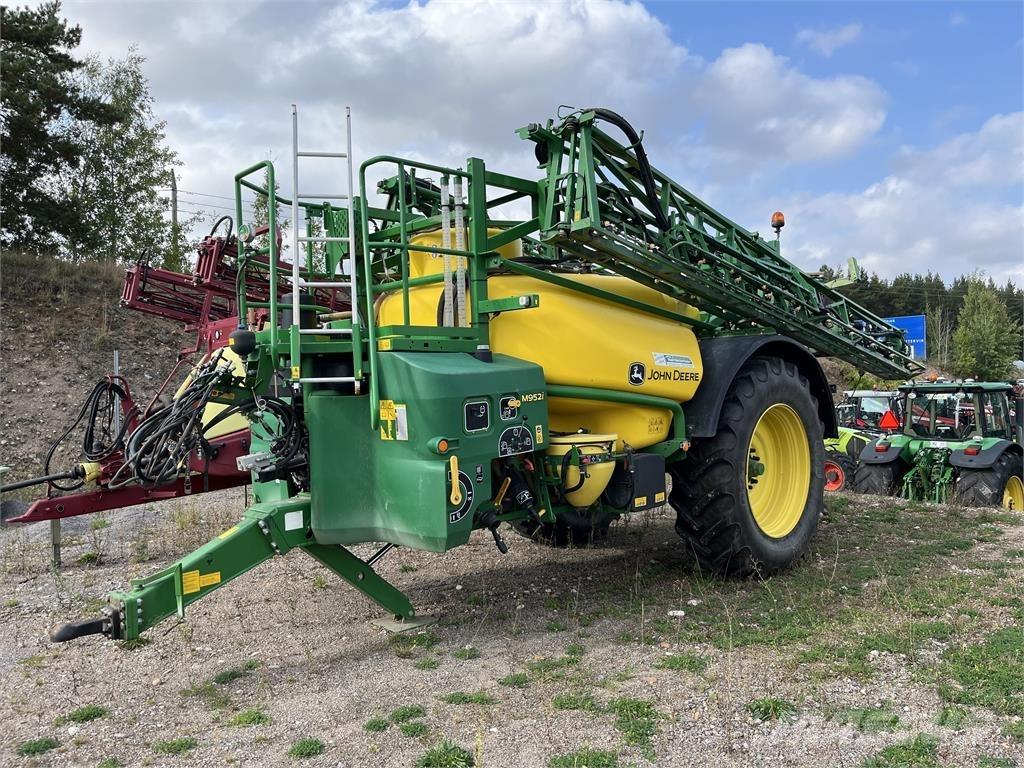 John Deere M952 Vlečne škropilnice