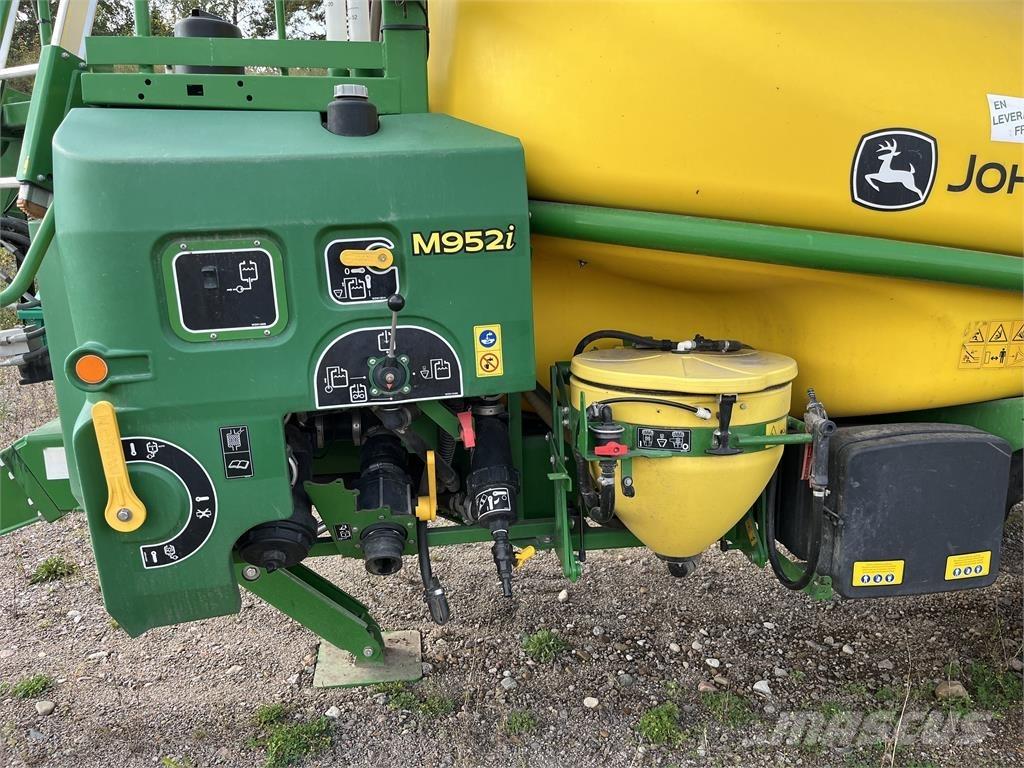 John Deere M952 Vlečne škropilnice
