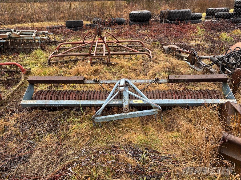 Kongskilde Vält Ostali priključki in naprave za pripravo tal