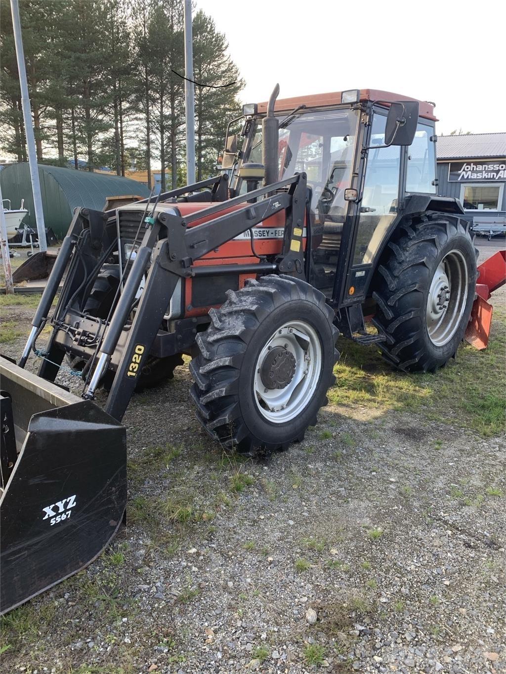 Massey Ferguson 365 4WD Traktorji