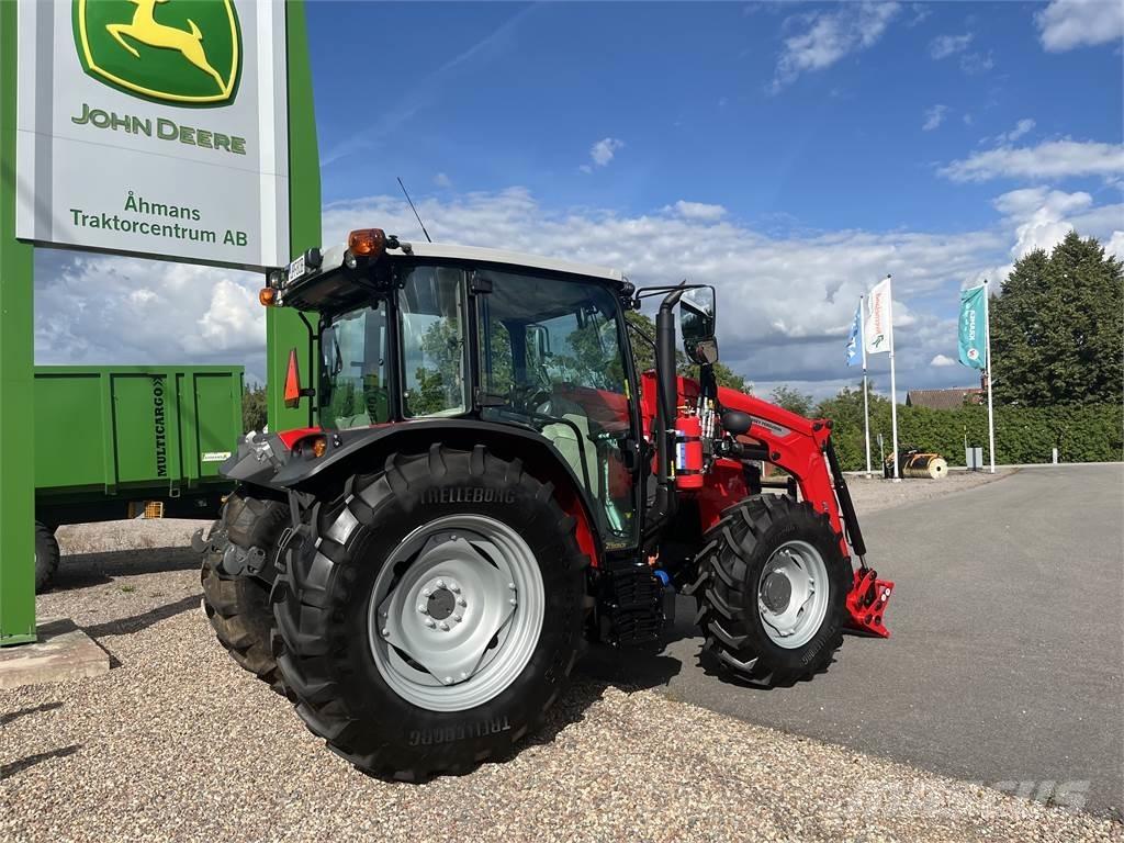 Massey Ferguson 4708M Traktorji