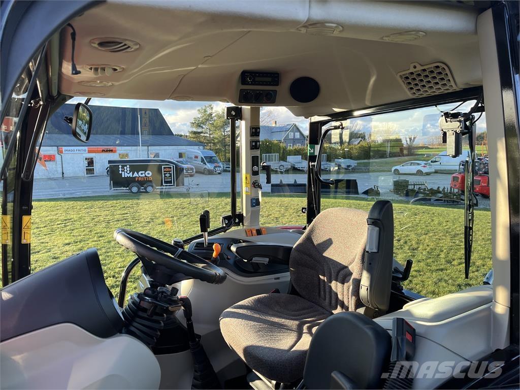 Massey Ferguson 4708M Traktorji