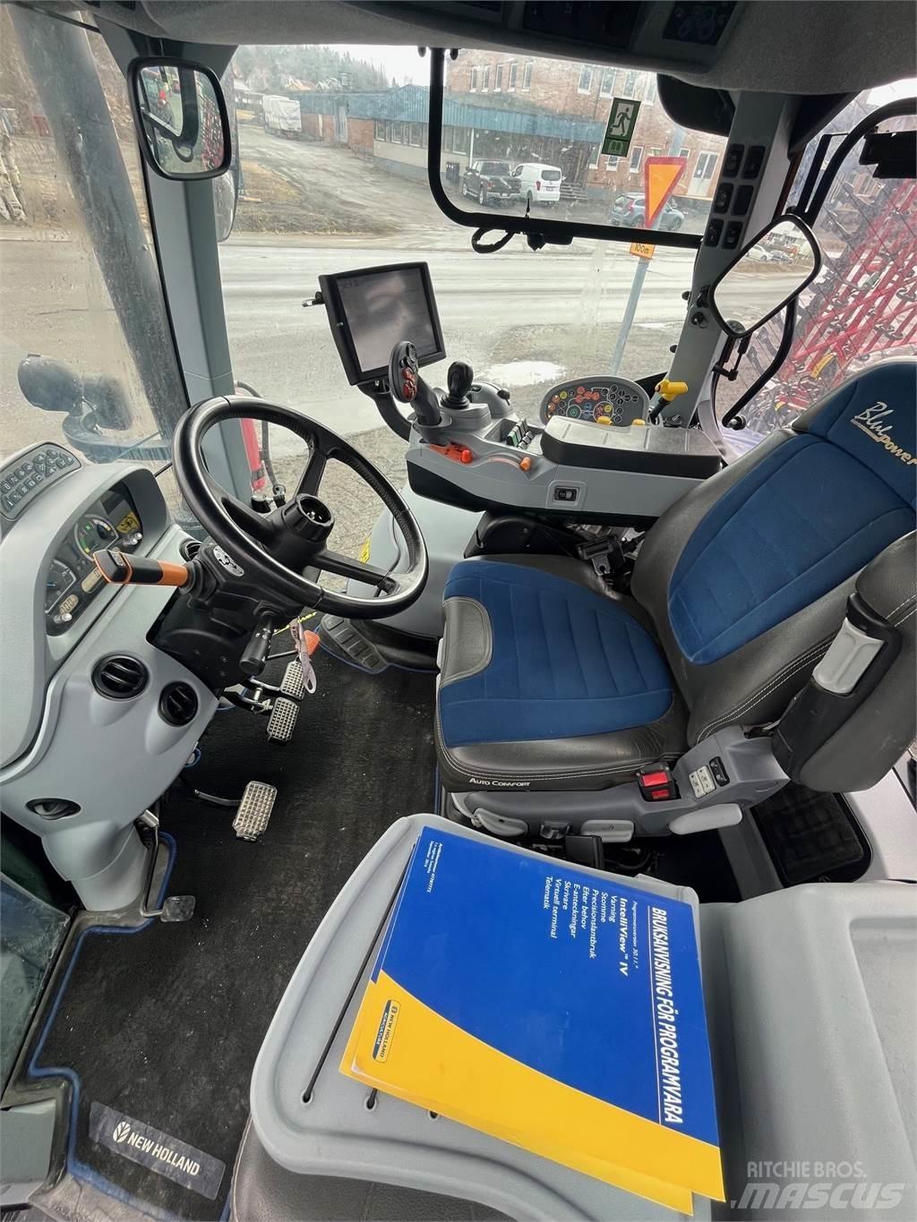 New Holland T7.225 Traktorji