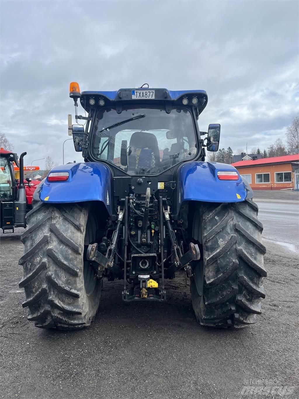 New Holland T7.225 Traktorji