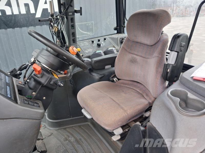 New Holland TM 190 Traktorji