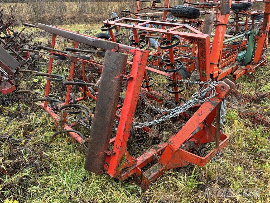  S-pinneharv 4 meter Ostali priključki in naprave za pripravo tal