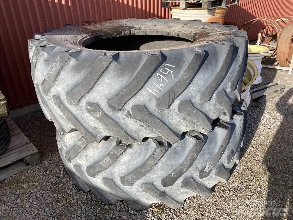 Titan 710/70X42 Gume, kolesa in platišča