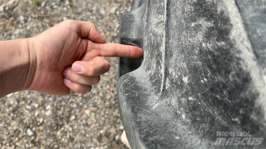 Trelleborg 520/85R42 Gume, kolesa in platišča
