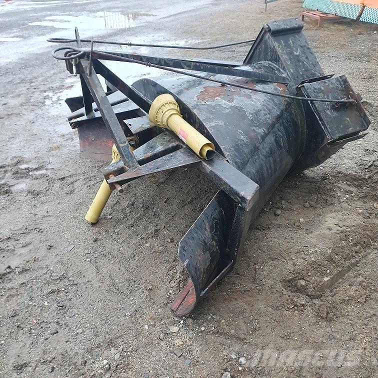  V-SLUNGA 2M Drugi stroji za cesto in sneg