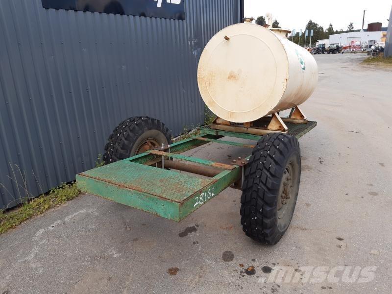  VAGN 1-AXLAD MED TANK Prikolica za splošno rabo